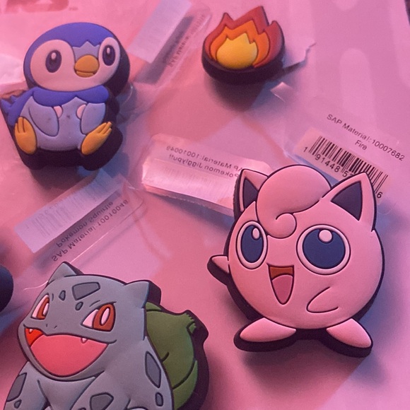 Croc Pokémon 10Jibbitz+Crossbody+Boba-tea ID🧋💛Pokémon Loungefly+Pikachu🗝⛓ - Picture 13 of 13